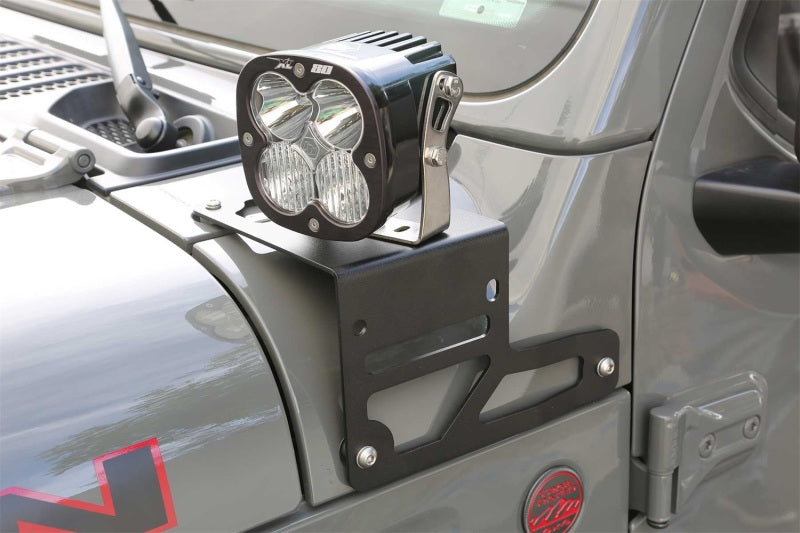 Fabtech 18-21 Jeep JL/JT Light Bracket Kit (Non-Adjustable) Light Mounts Fabtech