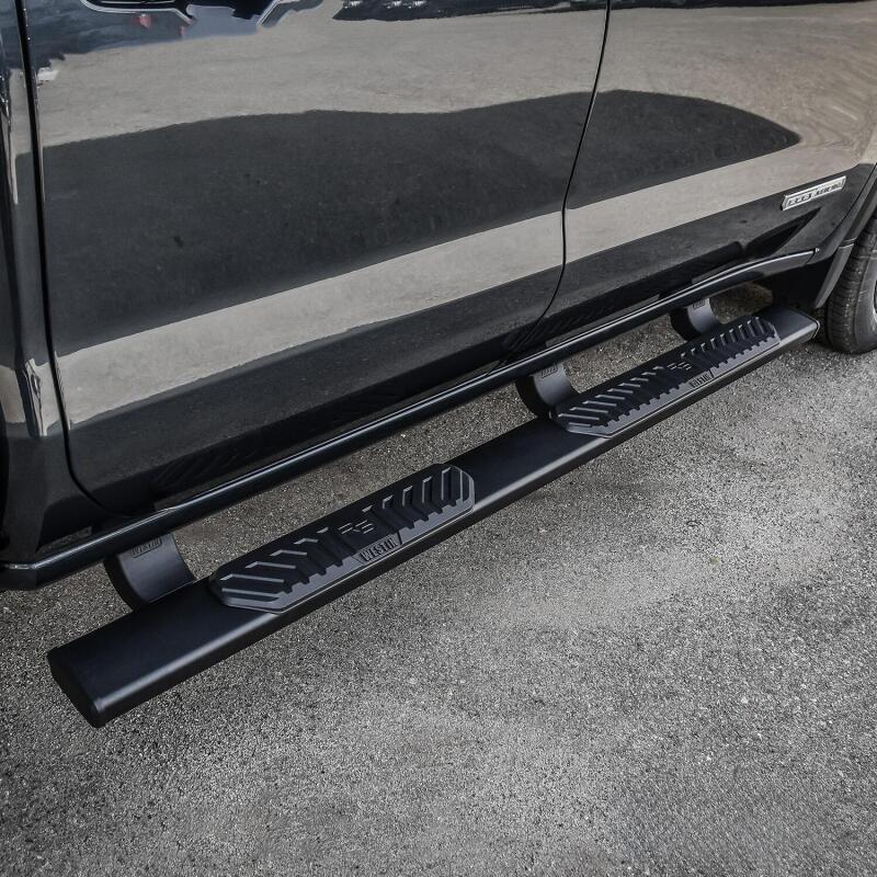 Westin 19-22 Chevrolet Silverado 1500 DC R5 Nerf Step Bars - Blk Nerf Bars Westin