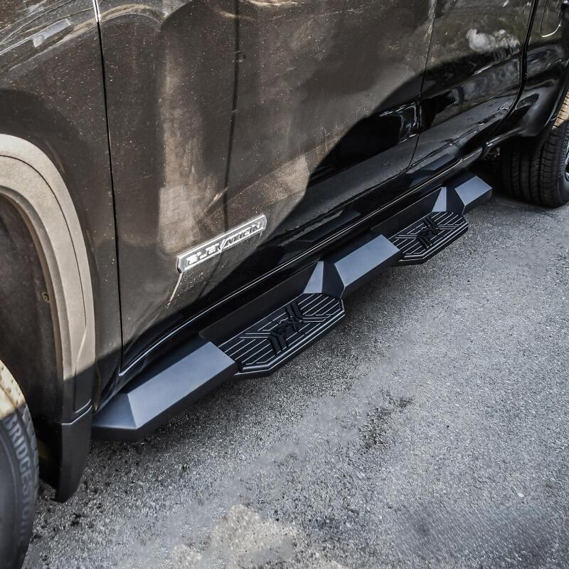 Westin 19-22 Chevrolet Silverado 1500 DC HDX Xtreme Nerf Step Bars - Tex. Blk Nerf Bars Westin
