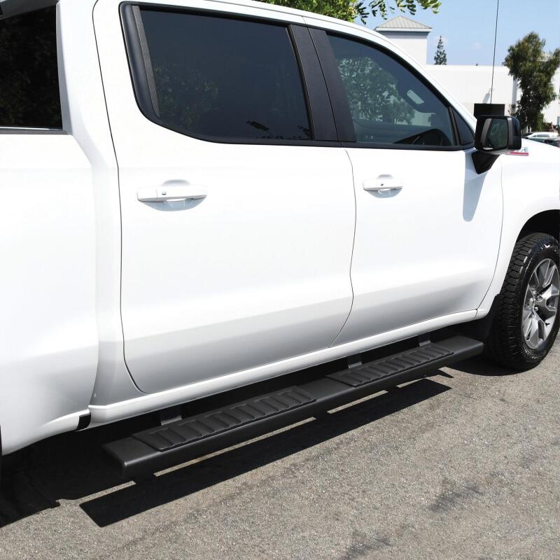 Westin 2019 Chevrolet Silverado/Sierra 1500 Crew Cab R7 Nerf Step Bars - Black Nerf Bars Westin