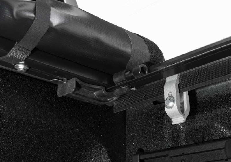 Truxedo 19-20 Ram 1500 (New Body) w/o Multifunction Tailgate 5ft 7in Pro X15 Bed Cover Bed Covers - Roll Up Truxedo