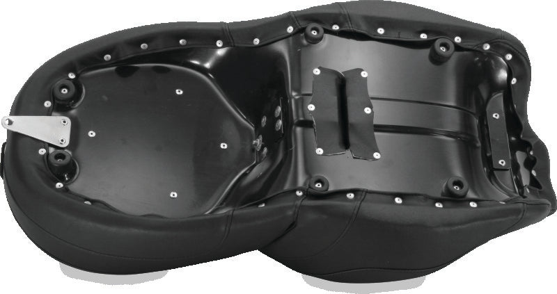 Mustang 15-21 Harley Freewheeler Std Touring Deluxe 1PC Seat w/Driver and Passenger Backrest - Black One-Piece Motorcycle Seats Mustang Motorcycle