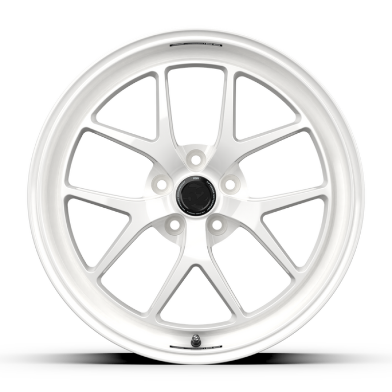 fifteen52 Sector RSR 19x9.5 5x114.3 38mm ET 73.1mm Center Bore Rally White Wheels - Cast fifteen52
