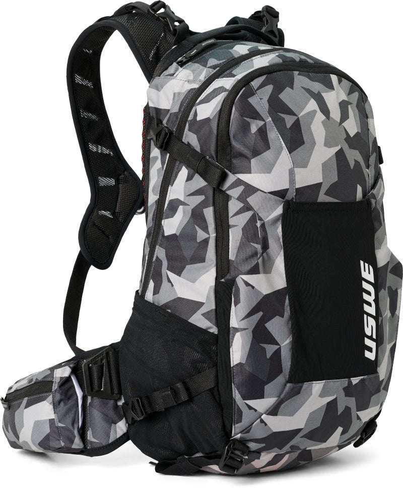 USWE Shred MTB Daypack 25L - Camo/Black Bags - Backpacks USWE