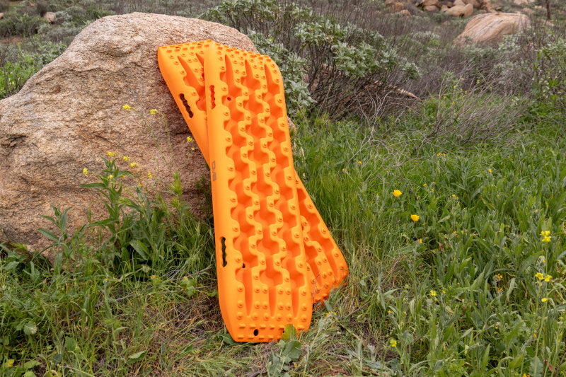 DV8 Offroad DV8 Xtract Traction Boards | Pair | Orange Recovery Boards DV8 Offroad