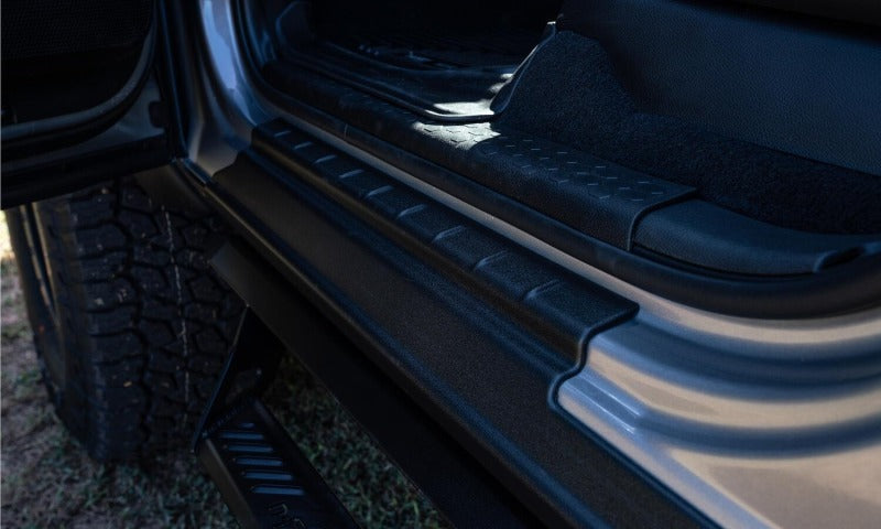 Bushwacker 07-13 GMC Sierra 1500 Trail Armor Rocker Panel + Sill Plate Cvr. - Black Body Armor & Rock Rails Bushwacker