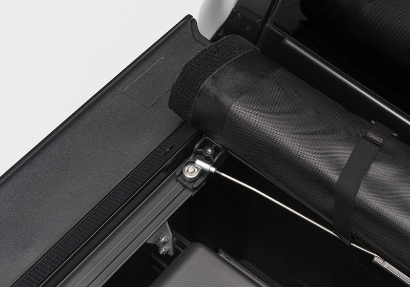 Truxedo 05-15 Toyota Tacoma 6ft Deuce Bed Cover Bed Covers - Folding Truxedo