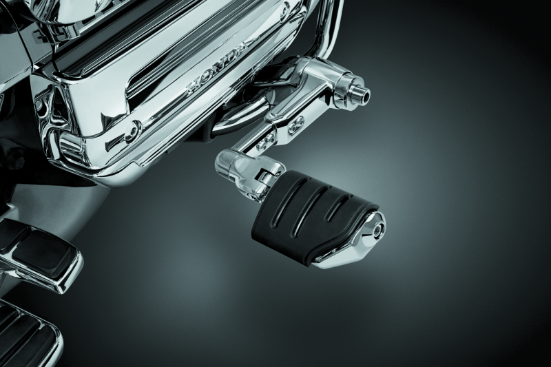 Kuryakyn Ergo III Adjustable Mount With Trident Dually ISO Pegs Chrome Footpegs Kuryakyn