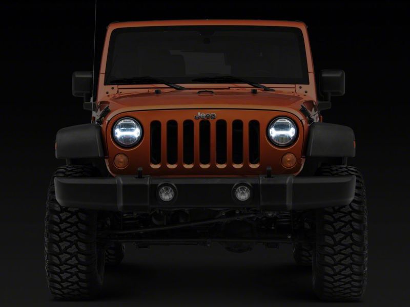 Raxiom07-18 Jeep Wrangler JK LED Halo Projector Headlights- Chrome Housing (Clear Lens) Headlights Raxiom