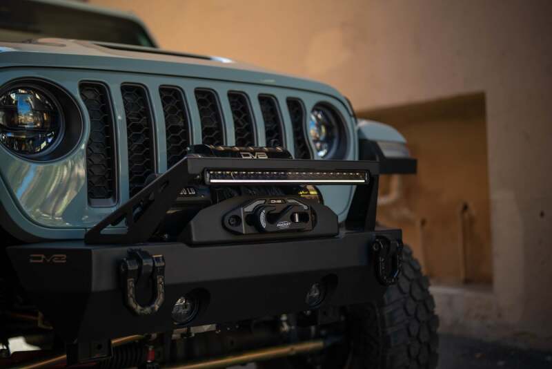 DV8 Offroad 20in Halo Elite Single Row Light Bar with Accent Light - White/Amber Light Bars & Cubes DV8 Offroad