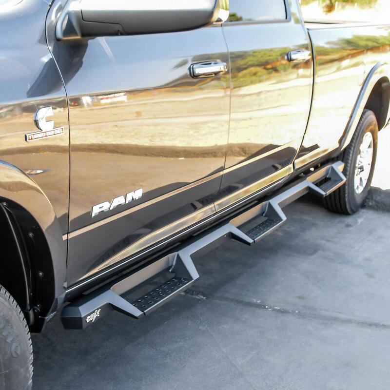 Westin/HDX 19-20 Ram 2500/3500 Crew Cab (8ft Bed) Drop Wheel to Wheel Nerf Step Bars - Txt Black Nerf Bars Westin