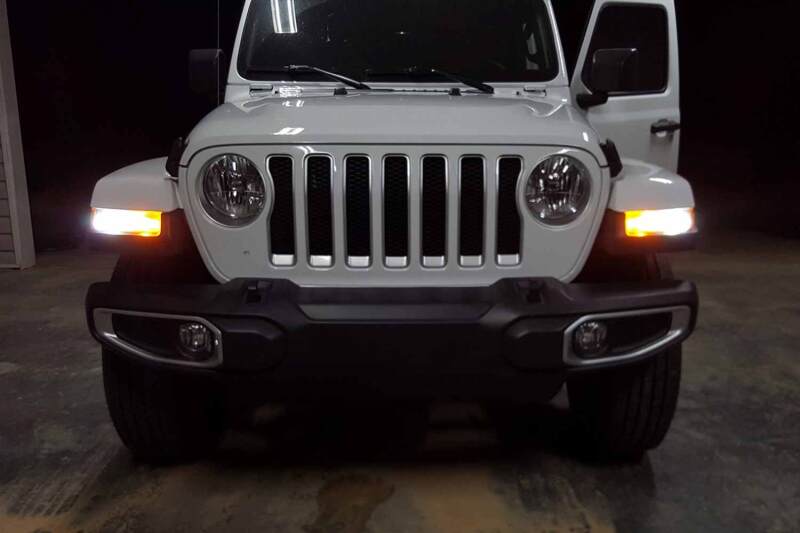 Diode Dynamics JL Wrangler Front Turn Stage 2 (7443 LED Bulb XPR - White and - Amber) Bulbs Diode Dynamics