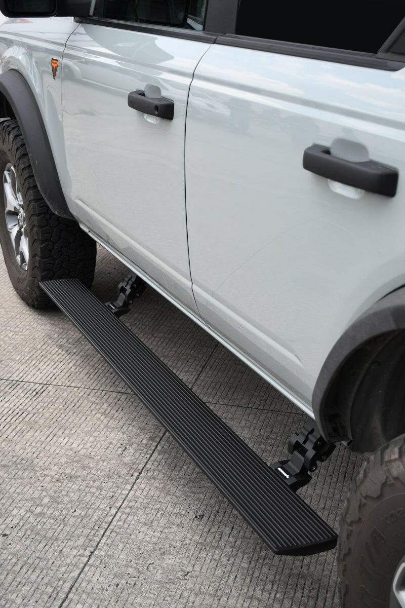 RealTruck 21-24 Ford Bronco 4dr VoltStep Electric Running Board Kit (No Drill) - Tex. Blk Running Boards Go Rhino