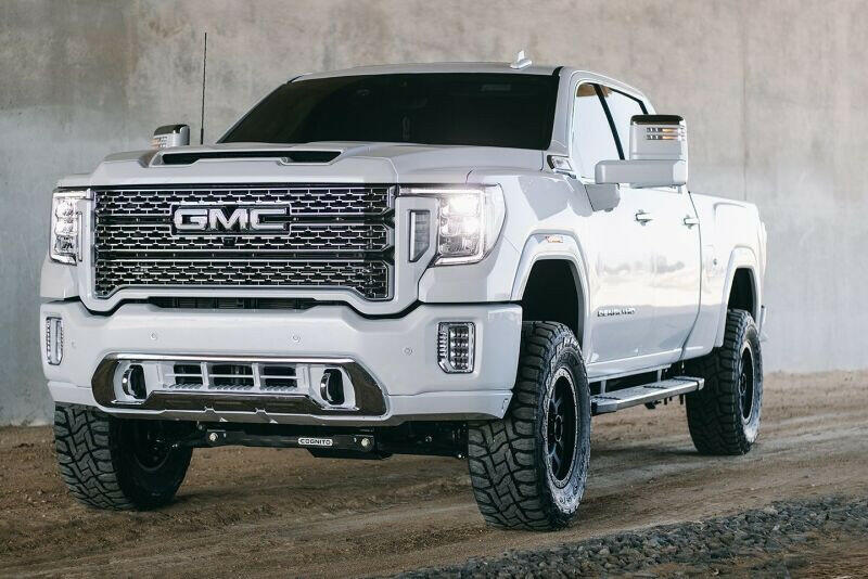 Cognito 20-24 Chevy/GMC Silv/Sierra 2500/3500 HD 2WD/4WD 4in Perf Lift Kit w/ Fox PSRR 2.0 Shocks Lift Kits Cognito