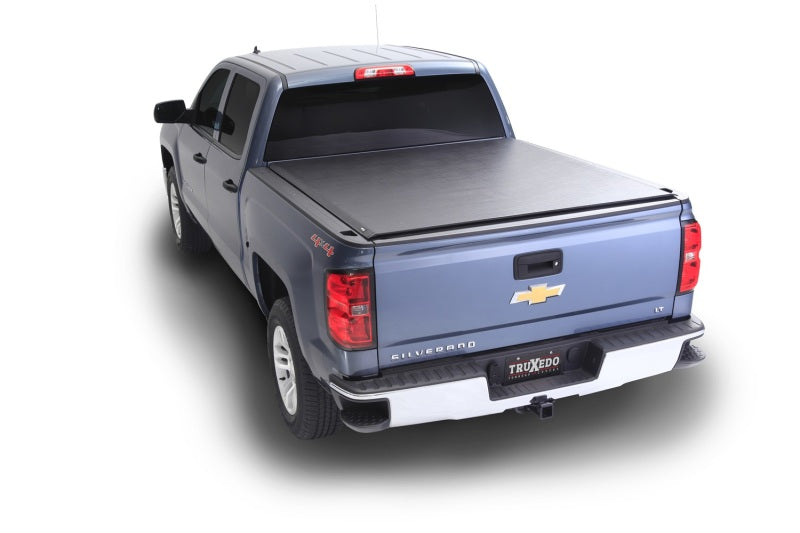 Truxedo 14-18 GMC Sierra & Chevrolet Silverado 1500 5ft 8in Lo Pro Bed Cover Bed Covers - Roll Up Truxedo