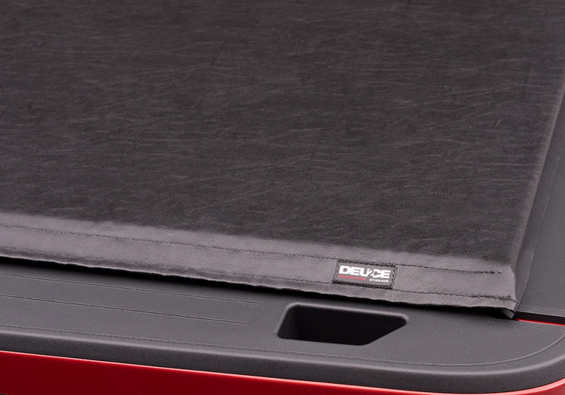 Truxedo 07-13 GMC Sierra & Chevrolet Silverado 1500 5ft 8in Deuce Bed Cover Bed Covers - Folding Truxedo