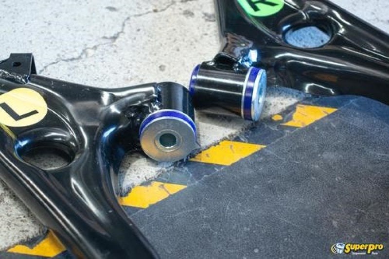 SuperPro 2016 Honda Civic EX Front Lower Control Arm Set w/ Bushings Control Arms Superpro