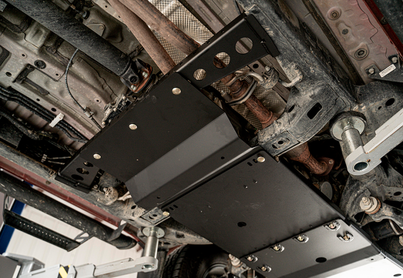 Cali Raised 05-15 Toyota Tacoma Transfer Case Skid Plate - Aluminum / Powder Coat Skid Plates Cali Raised LED