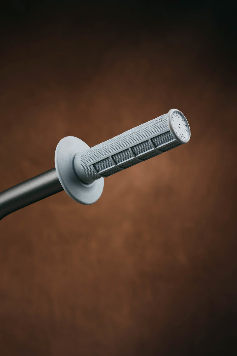 Renthal MX Grips Soft Diamond/ Waffle - Light Grey Grips Renthal