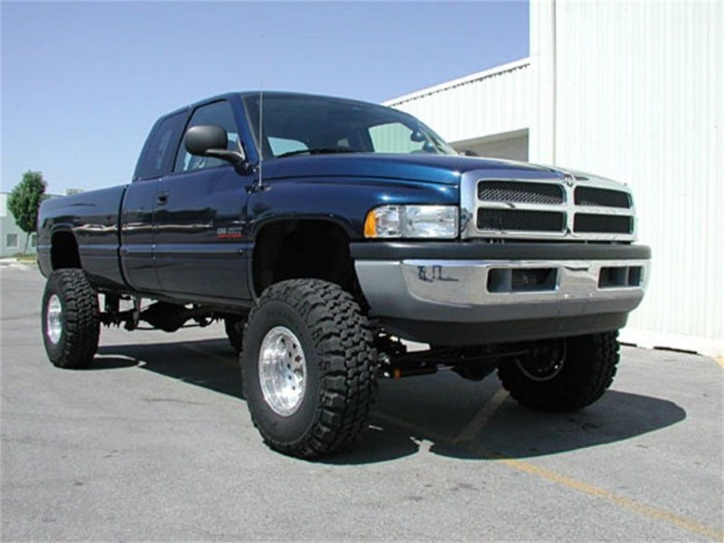 Tuff Country 00-02 Dodge Ram 2500 4x4 4.5in Lift Kit (w/Factory Overloads SX8000 Shocks) Lift Kits Tuff Country