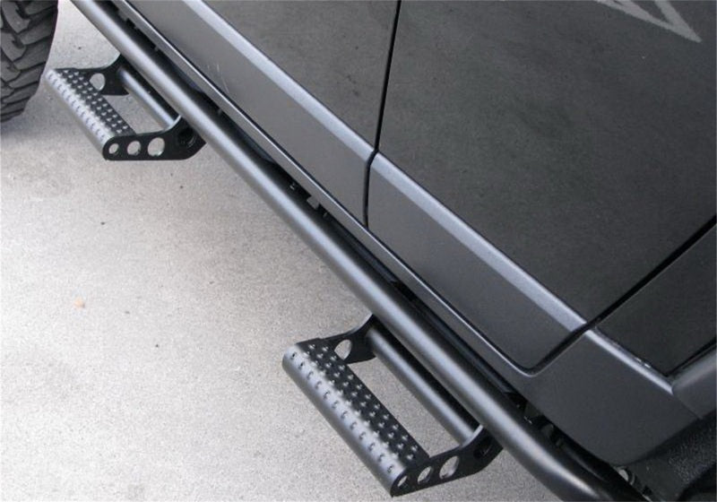 N-Fab RKR Step System 16-17 Nissan Titan/Titan XD Crew Cab - Tex. Black - 1.75in Body Armor & Rock Rails N-Fab