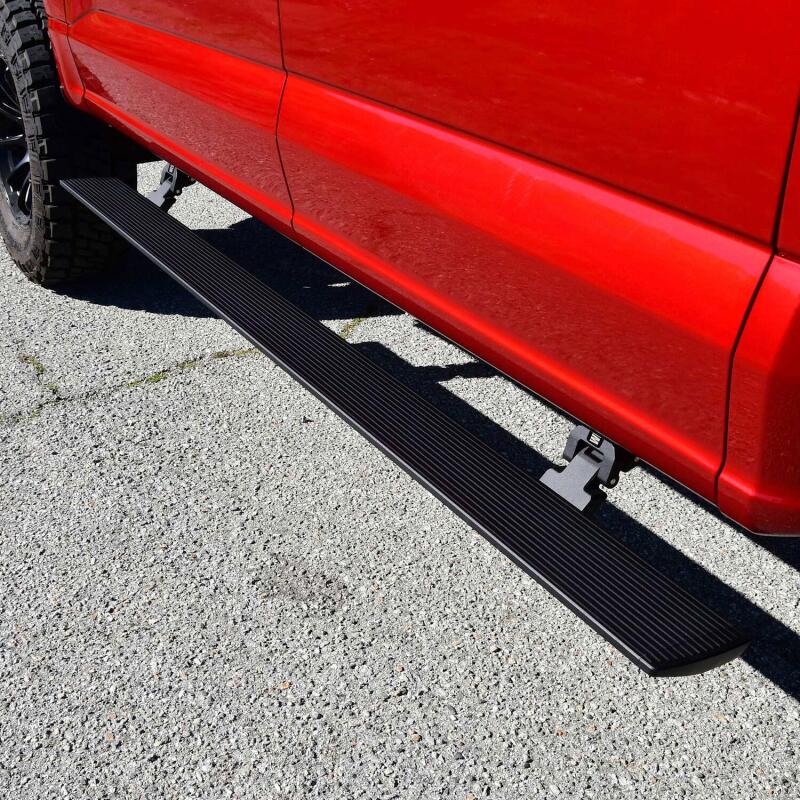 Westin 15-25 Ford F-150 SuperCrew / 17-25 F-250/350 CrewCab Pro-e Running Boards - Tex. Blk Running Boards Westin