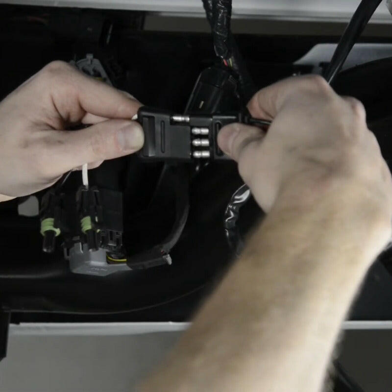 Putco 19-20 Chevy Silv LD / GMC Sierra LD (1500 Models) Blade Quick Connect Tailgate Wiring Harness Light Accessories and Wiring Putco