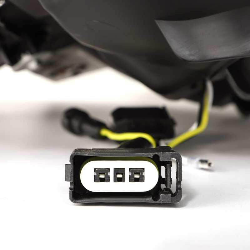 AlphaRex 11-16 Ford F-350 SD NOVA LED Proj Headlights Plank Style Alpha Blk w/Activ Light/Seq Signal Headlights AlphaRex