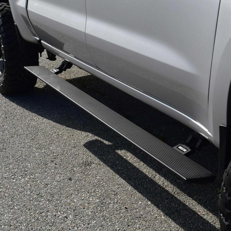 Westin 19-26 Chev/GMC Silv/Srra 1500 CC (No 19 LTD) / 20-26 2500/3500 Pro-e Running Boards - Tex Blk Running Boards Westin