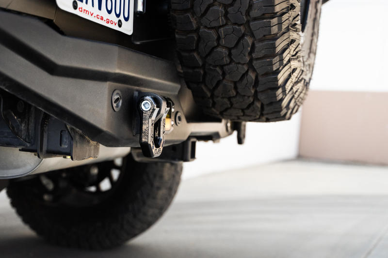 DV8 Offroad Elite Series D-Ring Shackles - Pair (Black) Bumper Accessories DV8 Offroad