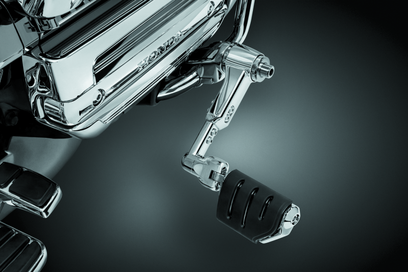 Kuryakyn Ergo III Adjustable Mount With Trident Dually ISO Pegs Chrome Footpegs Kuryakyn