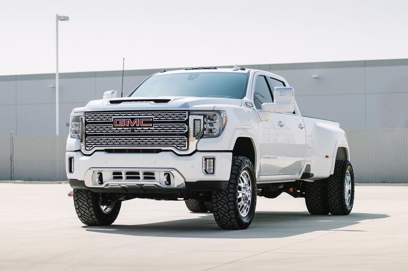 Cognito 20-24 Chevy/GMC Silv/Sierra 2500/3500 HD 2WD/4WD 3in Elite Leveling Kit w/ King 2.5 RR Leveling Kits Cognito