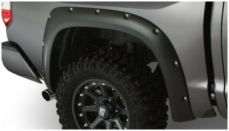 Bushwacker 14-18 Toyota Tundra Fleetside Pocket Style Flares 4pc 66.7/78.7/97.6in Bed - Black Fender Flares Bushwacker