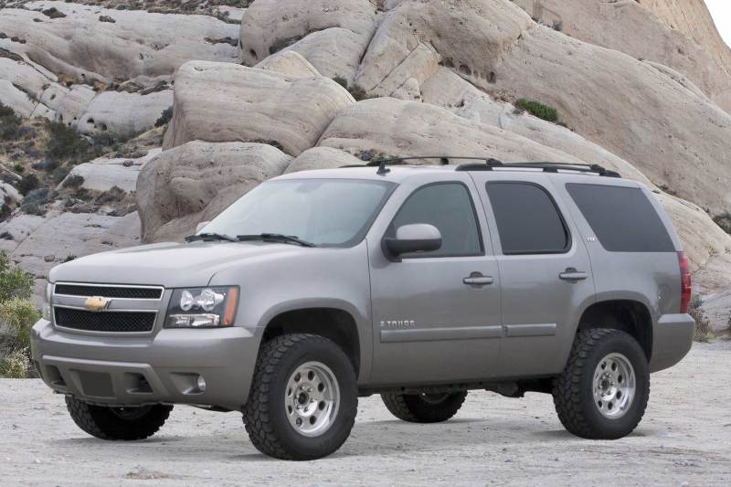 Fabtech 07-14 GM C/K1500 SUV 2WD/4WD 4in Budget UCA System w/Rear Perf. Shocks Lift Kits Fabtech