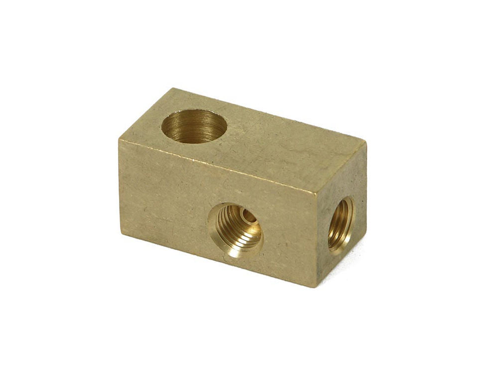 T Brake Adapter AN-NPT Fittings and Components Earl's Performance