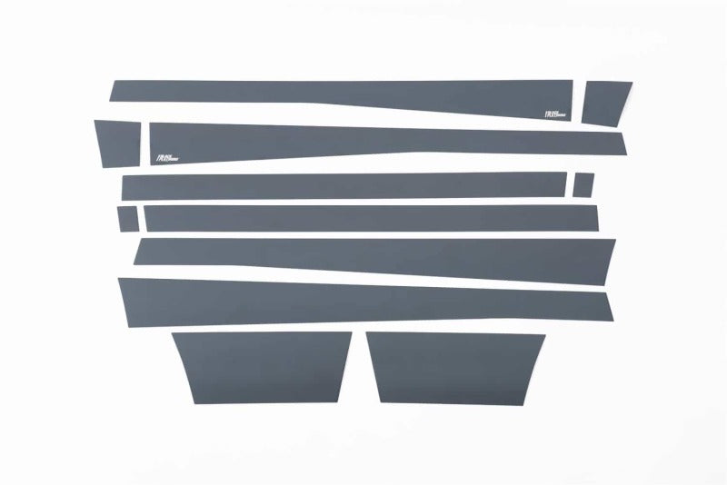 Putco 10-18 RAM 2500/3500 Crew Cab 8ft- 5.5in w/o Factory Flares 12pcs Black Platinum Rocker Panels Body Armor & Rock Rails Putco