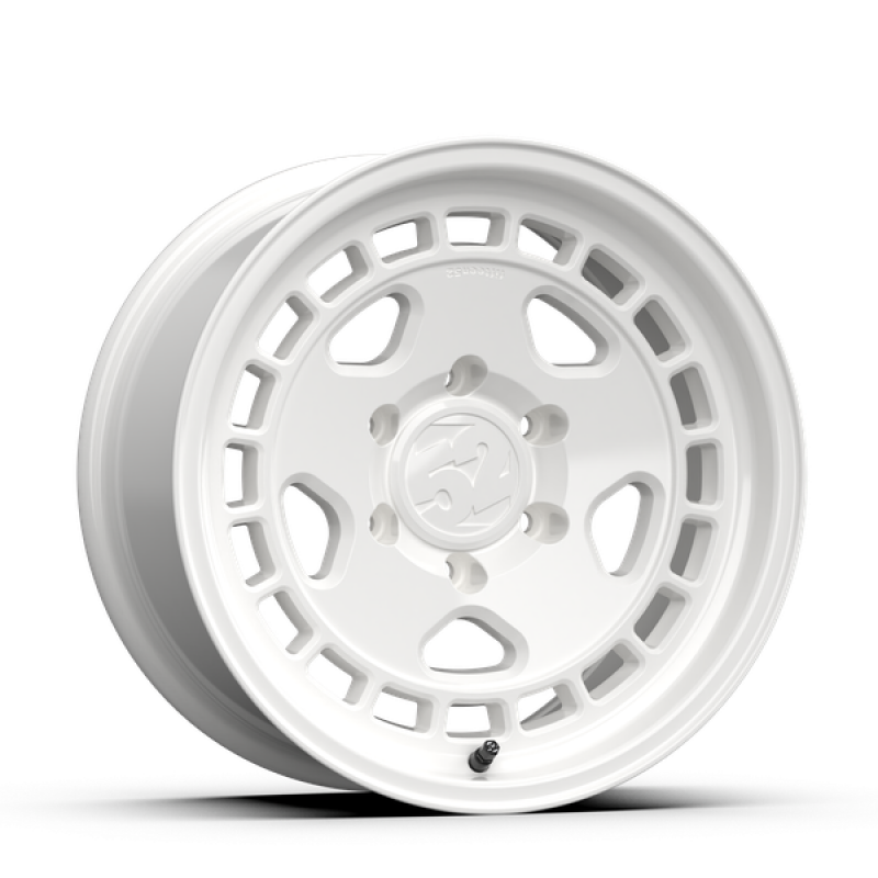 fifteen52 Turbomac HD Classic 17x8.5 / 5x150 BP / 0ET / 110.3mm CB / 4.75in BS / Classic White Wheel Wheels - Cast fifteen52