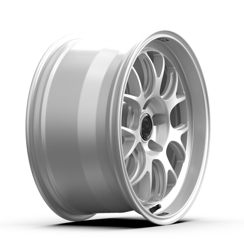 fifteen52 Apex RSR 18x9.5 5x120 22mm ET 72.56mm Center Bore Radiant Silver Wheels - Cast fifteen52