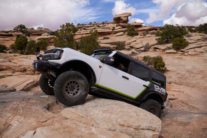 DV8 Offroad 2021+ Ford Bronco (excl. 2-Door/Raptor) FS-15 4-Door Rock Sliders V2 Body Armor & Rock Rails DV8 Offroad