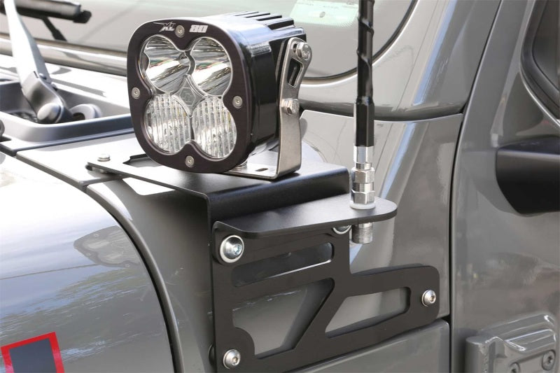 Fabtech 18-21 Jeep JL/JT Antenna Light Bracket Kit (Non-Adjustable) Light Mounts Fabtech