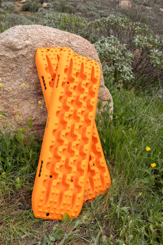 DV8 Offroad DV8 Xtract Traction Boards | Pair | Orange Recovery Boards DV8 Offroad