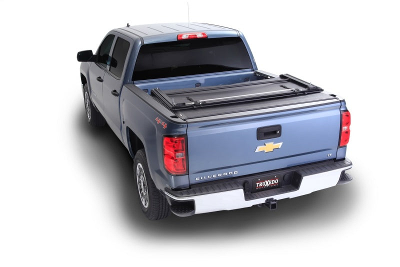 Truxedo 07-13 GMC Sierra & Chevrolet Silverado 1500 5ft 8in Deuce Bed Cover Bed Covers - Folding Truxedo