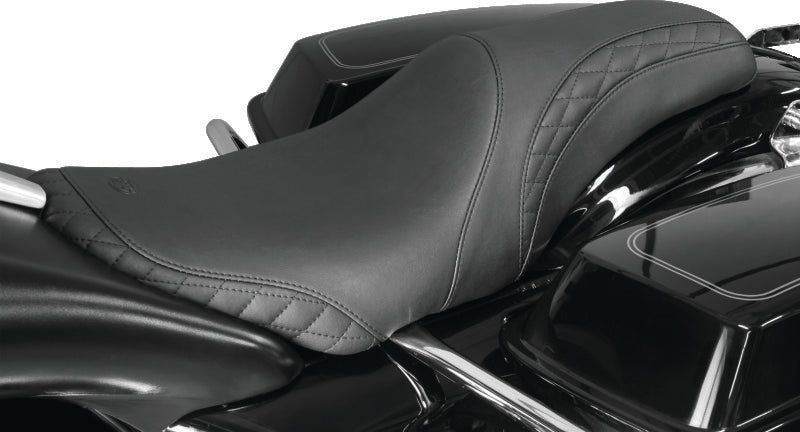 Mustang 06-17 Harley Dyna Standard Touring Solo Seat - Black Solo Motorcycle Seats Mustang Motorcycle