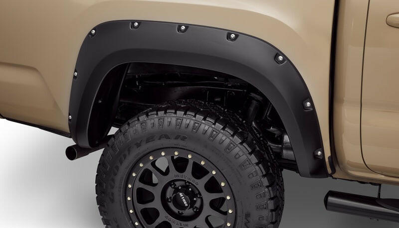 Bushwacker 16-18 Toyota Tacoma Pocket Style Flares 4pc 60.5/73.7in Bed - Black Fender Flares Bushwacker