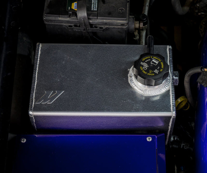 Mishimoto 01-07 Chevy/GMC 6.6L Duramax Degas Tank - Natural Coolant Reservoirs Mishimoto