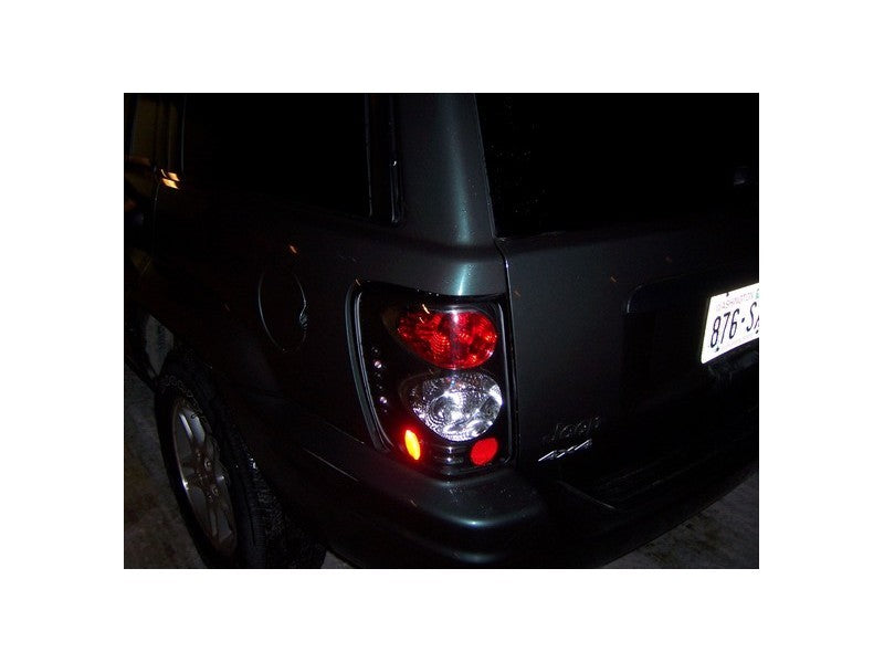 Spyder Jeep Grand Cherokee 99-04 Euro Style Tail Lights Black ALT-YD-JGC99-BK Tail Lights SPYDER