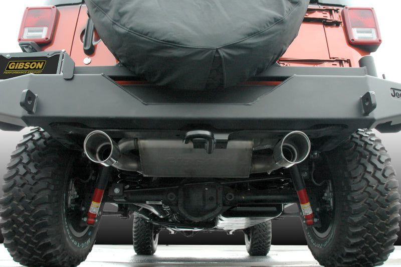 Gibson 07-17 Jeep Wrangler JK Rubicon 3.6L 2.5in Axle-Back Dual Split Exhaust - Aluminized Catback Gibson