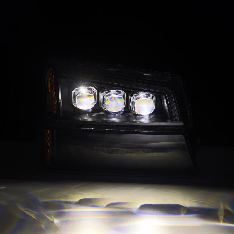 AlphaRex 03-06 Chevy Silverado 1500/2500HD/3500HD/Avalanche Black NOVA LED Proj Headlights Headlights AlphaRex