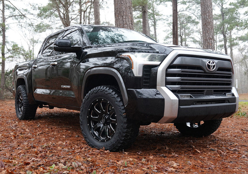 Superlift 2022 Toyota Tundra 2WD/4WD 2in Leveling Kit w/Upper Strut Spacers Leveling Kits Superlift