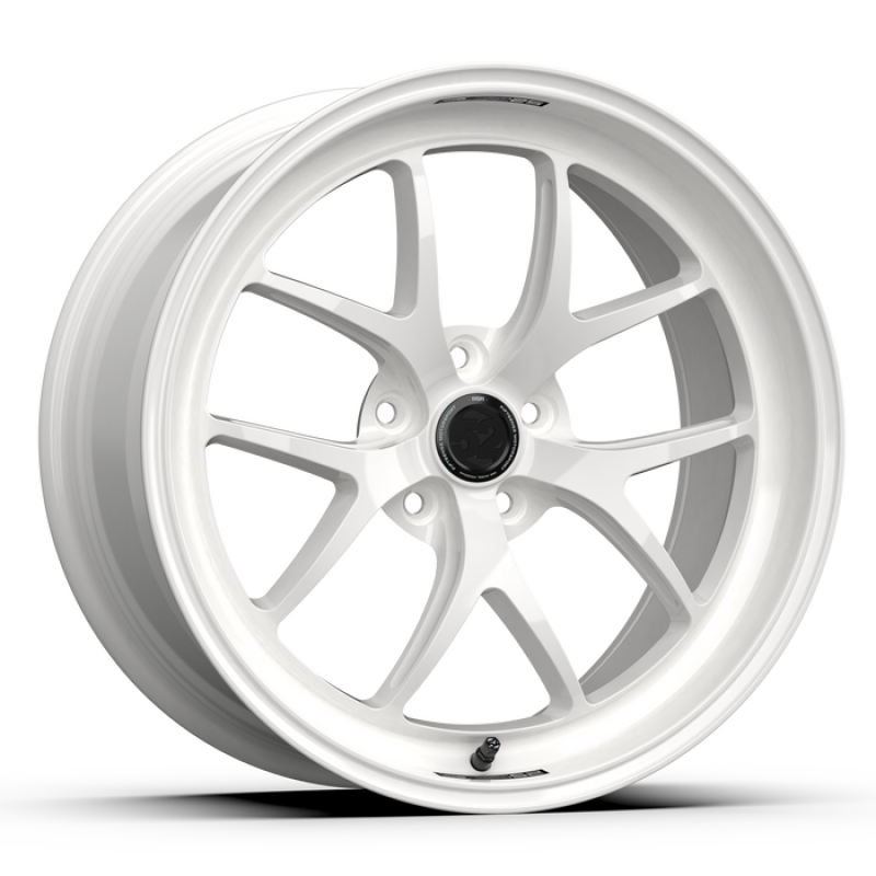 fifteen52 Sector RSR 19x9.5 5x114.3 38mm ET 73.1mm Center Bore Rally White Wheels - Cast fifteen52
